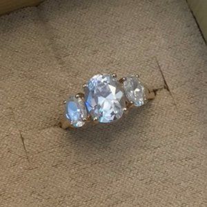 3-stone saphhire engagement ring, 10k gold, sz 7